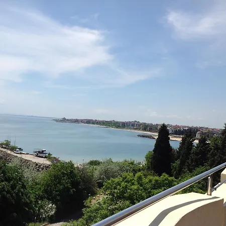 Отель Capri Несебр