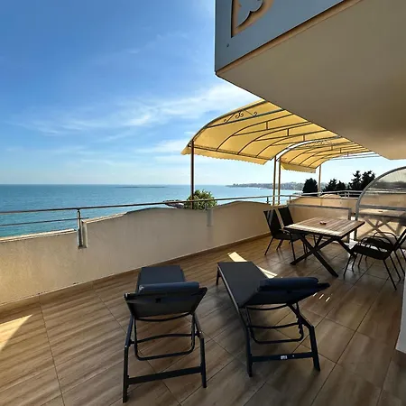 Capri 3*