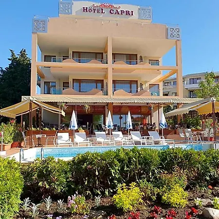 Capri فندق نيسيبار