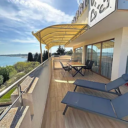 Capri Hotel Nesebar