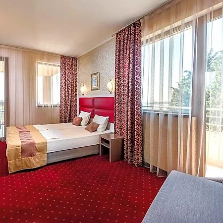 Capri 3* نيسيبار