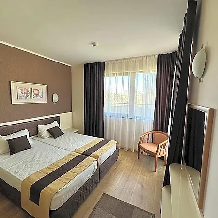 فندق Capri 3*