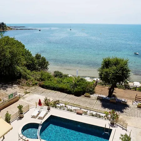 Capri Готель 3*